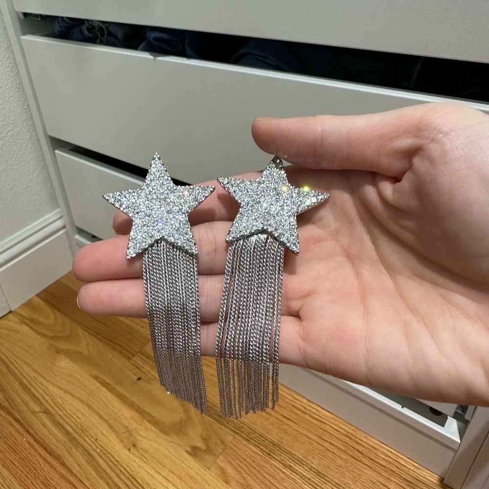 Star + tassels earrings. Very bling